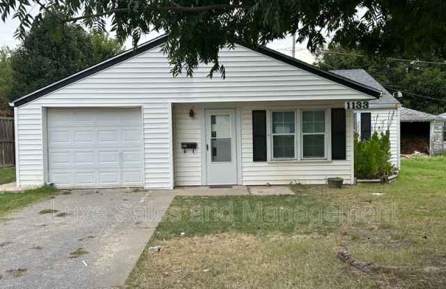 1133 S Miles Ave