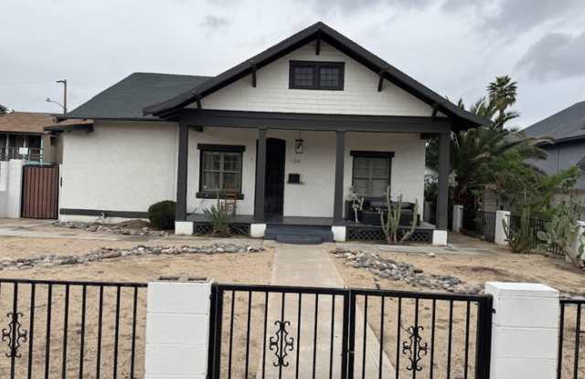 Photo of 136 North 11th Avenue