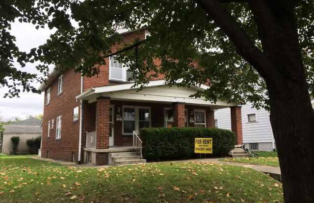 908 Thomas Road