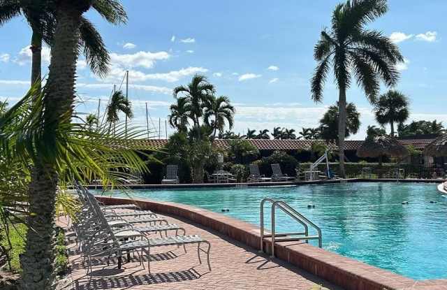 Photo of 25000 Tamiami