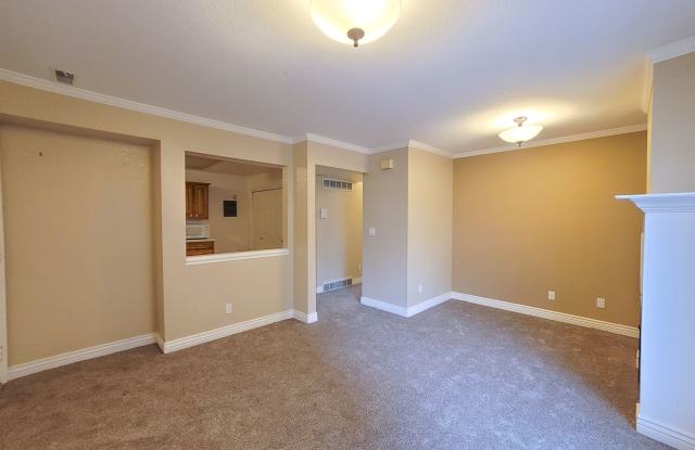 Partially Furnished 2 bedroom, 1 bathroom apartment next to Temple Square - 166 West 200 North, Salt Lake City, UT 84103