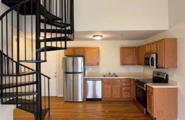 670 Boston Post Road unit: 18