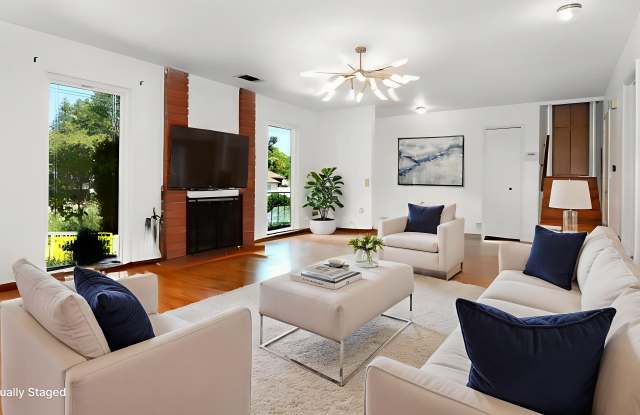 Photo of 3401 Calle Quebracho