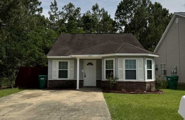 Photo of 13401 Warren Drive