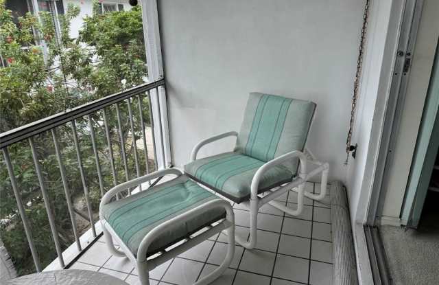 Photo of 2171 NE 66th ST