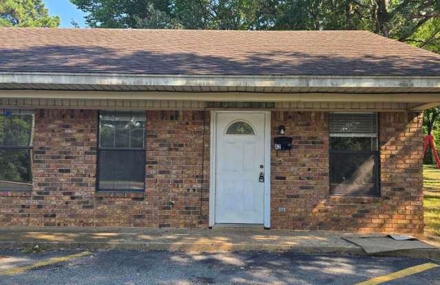 Photo of Available! 2 Bedroom 1 Bath Close to Everything! Longview, TX!