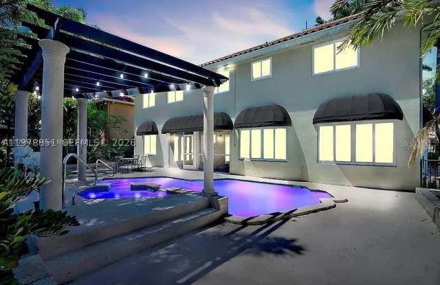 15945 NW 82nd Ct