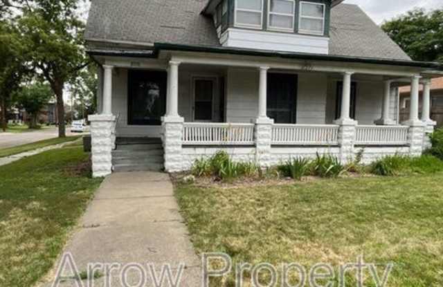 4902 Madison