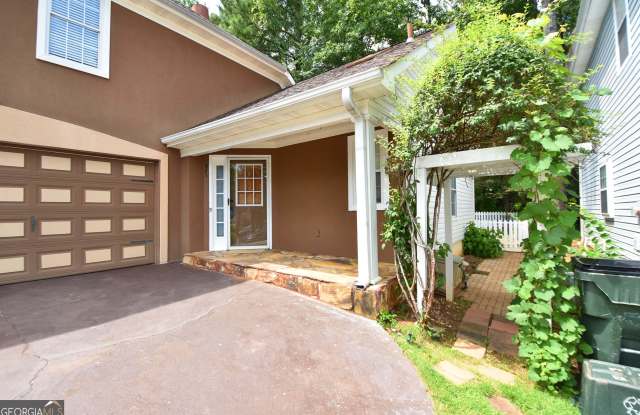 571 N Fairfield Drive