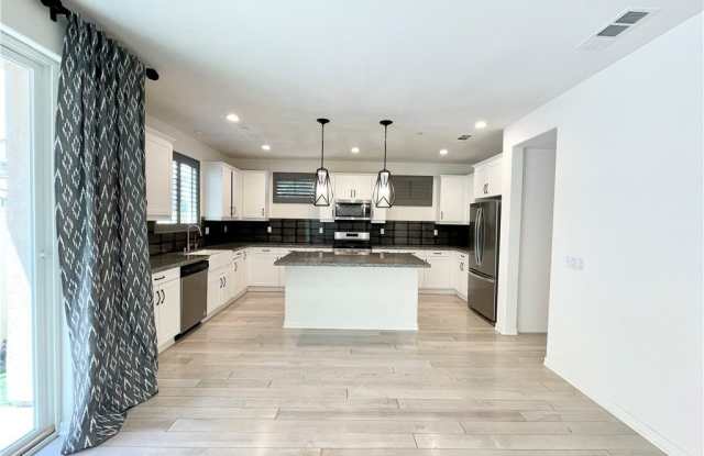 13842 Farmhouse Avenue