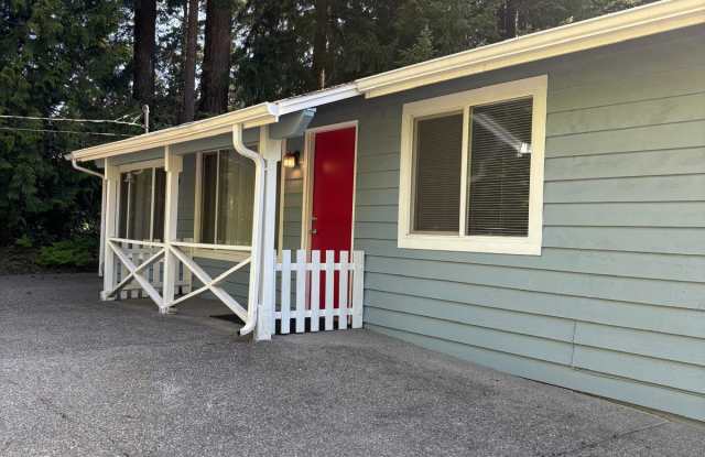 6508 185th Avenue East