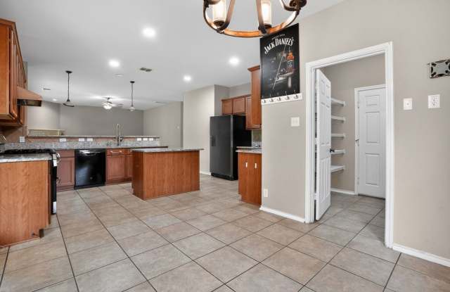 Stunning 5BR House in San Antonio
