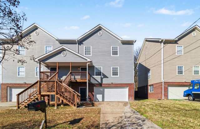 1079 Crew Street Southwest