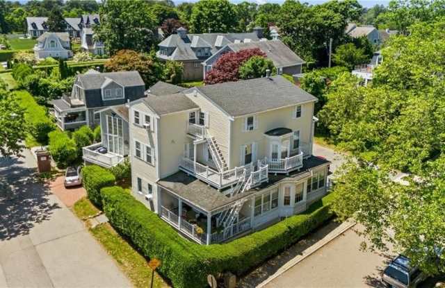 26 Cliff Avenue unit: 4