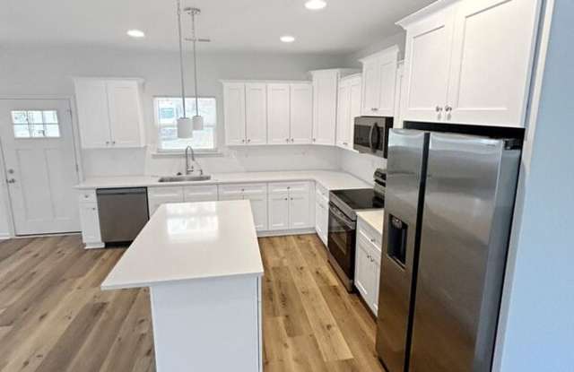 7226 Linda Lake Drive