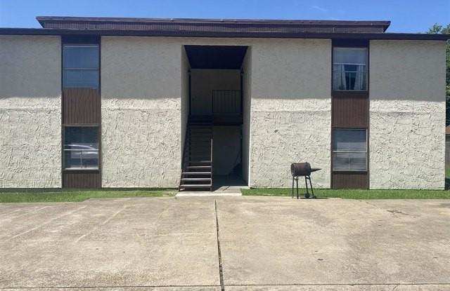 1526 Pine Ridge Drive - C