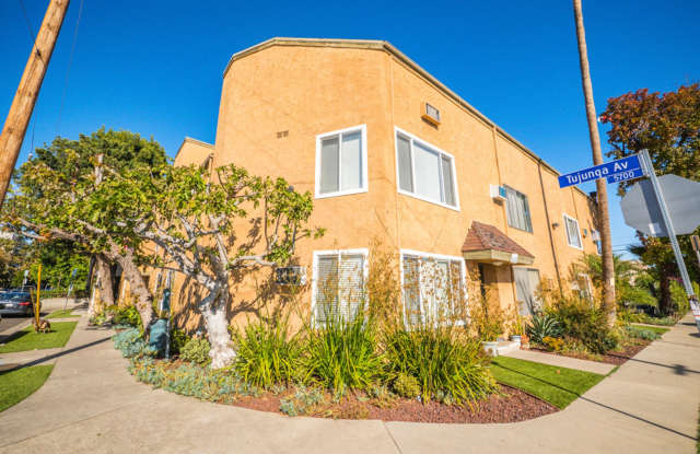 Photo of 5708 Tujunga Ave.