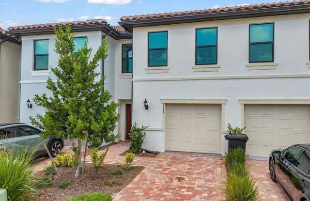 1533 Lake Jessup Circle