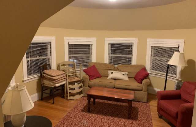 252 Wayland Ave 6