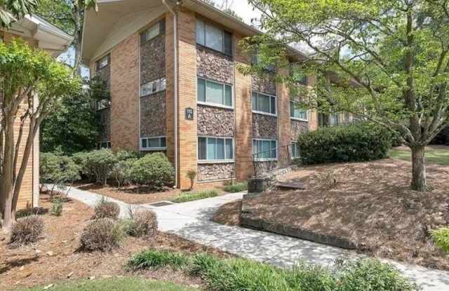 115 Biscayne Drive NW unit: B1