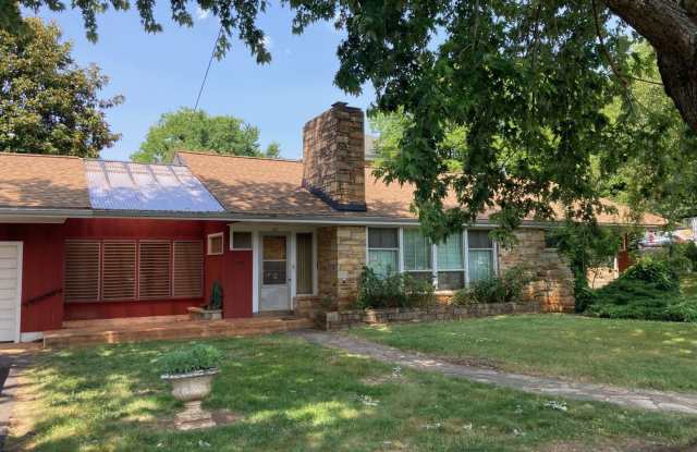 122 West Scanlon Street