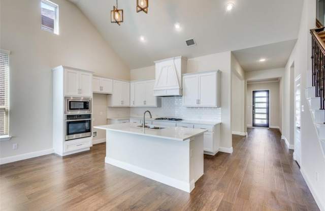 3512 Thomas Earl Way