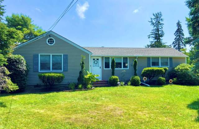885 Little Neck Road