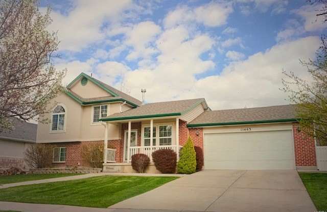 Photo of 11463 S CRANBERRY HILL Ct E