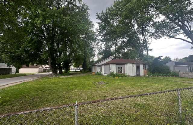 2829 South 9th 1/2 Street