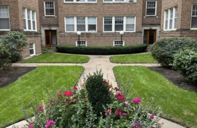 Photo of East Edgewater One Bed/One Bath ~ Heat Included ~ No Security Deposit