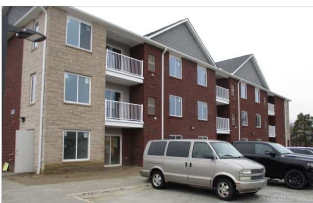 Photo of 33630 Utica