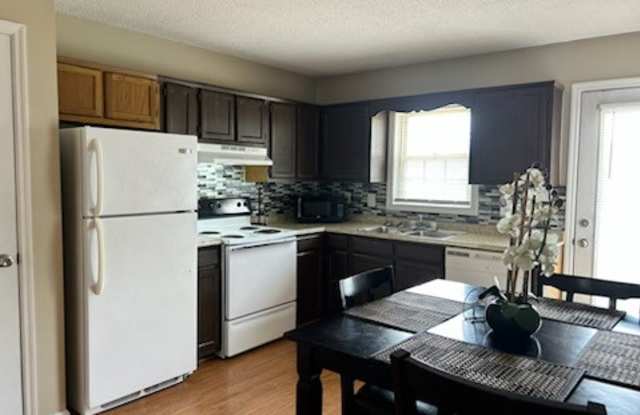 505 Corbin St, Apt A4, #B-505A4