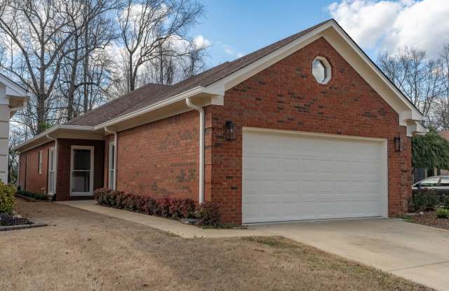 1223 Berwick Rd. (Greystone) ****Just Remodeled**** - 1223 Berwick Road, Hoover, AL 35242