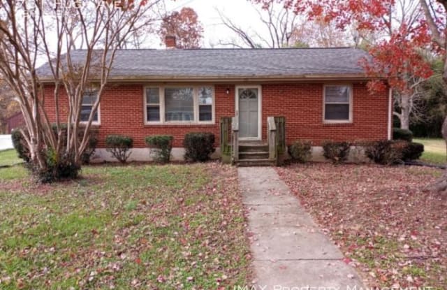 731 Hugh Ave - 731 Hugh Avenue, Hollins, VA 24019