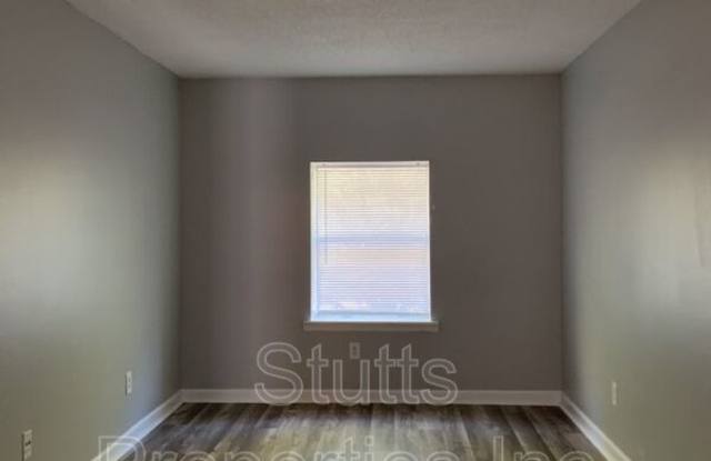 108 Watts Bar Street