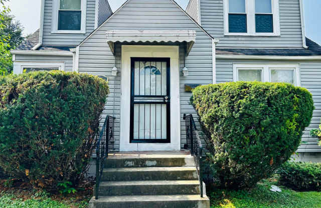 Modern 5-bedroom 2 bath home available for rent in Dolton.