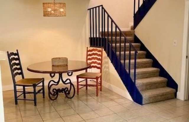 2033 Hidden Lake unit: 47