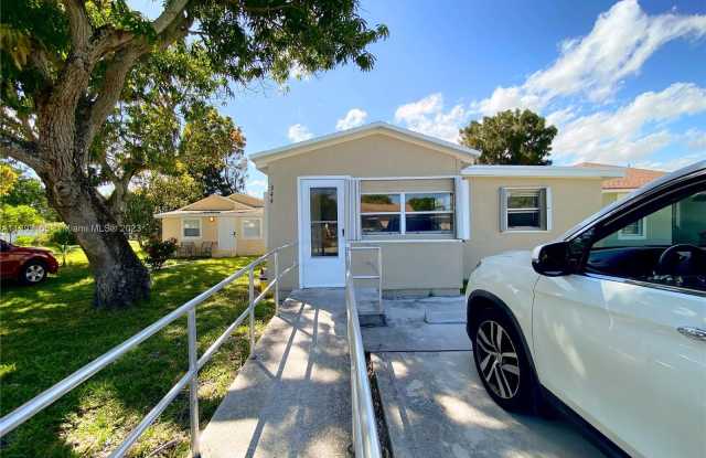 344 NW 7th Ave