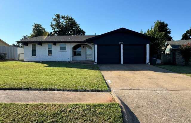 Photo of 3524 Hillside Dr