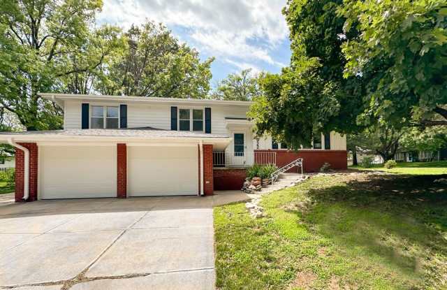 Photo of 922 North 122nd Street