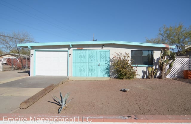 1074 W Pennsylvania Dr - 1074 West Pennsylvania Drive, Tucson, AZ 85714