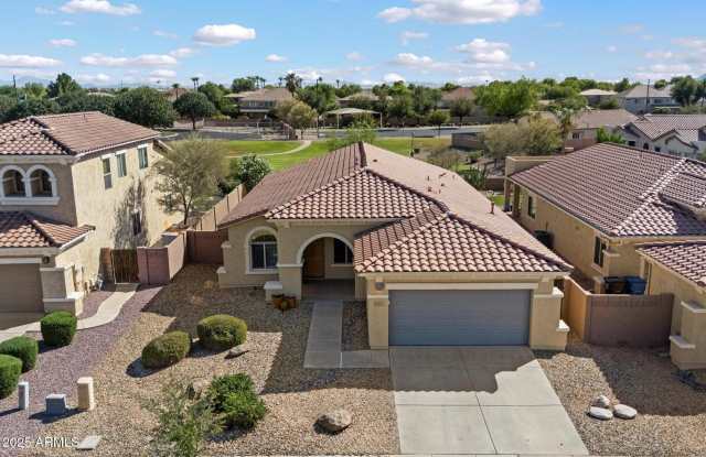 Photo of 949 E INDIAN WELLS Place