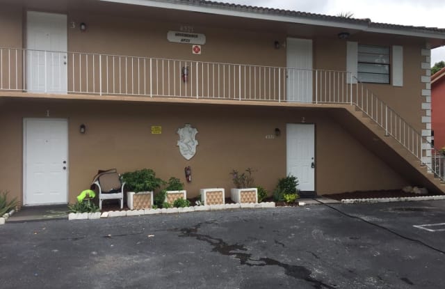 4321 Riverside Drive unit 04 - 4321 Riverside Drive, Coral Springs, FL 33065