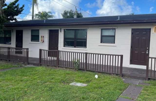 Photo of 6200 DEWEY ST