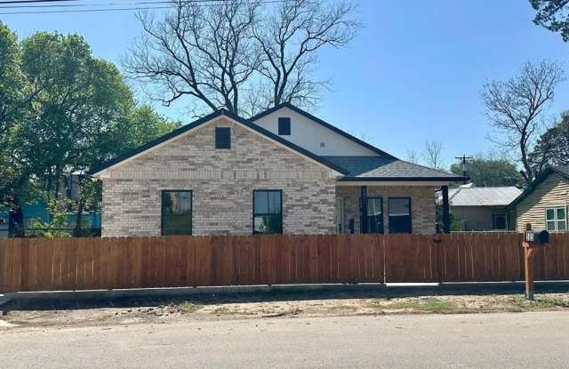 505 N Wilhite Street