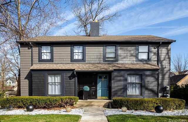 251 EUCLID Avenue