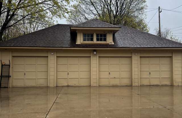 343 East Division Street - 3