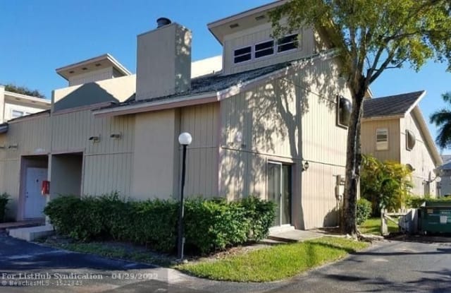 3959 Coral Springs Dr - 3959 Coral Springs Drive, Coral Springs, FL 33065