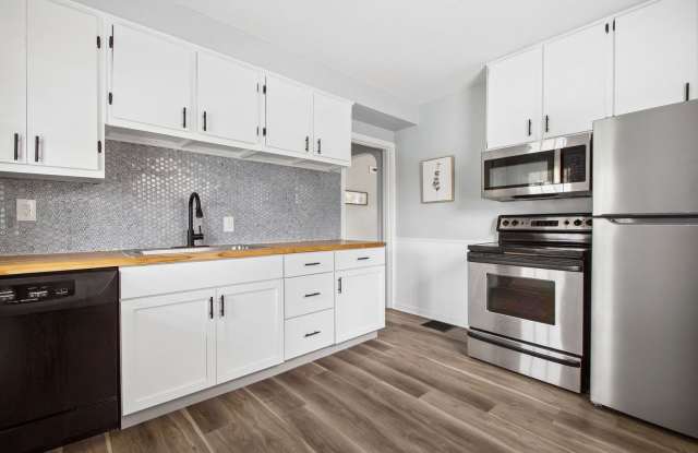 Remodeled Clintonville Cape Cod w/Private Yard & Garage!