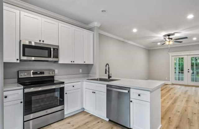 10 Old Courthouse Way unit: A